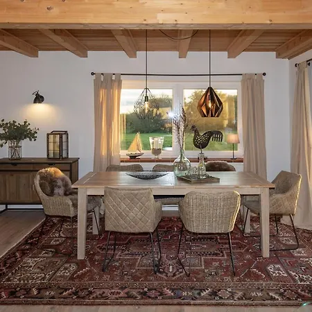 Дом отдыха Hideaway Neuendorf (Rugen)