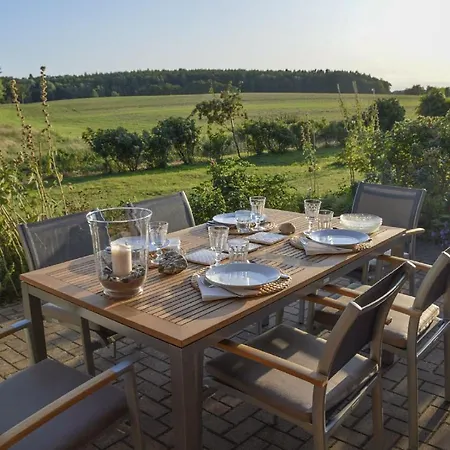 Holiday home Hideaway Haus - Terrasse, Garten, Strandnah Neuendorf (Rugen)